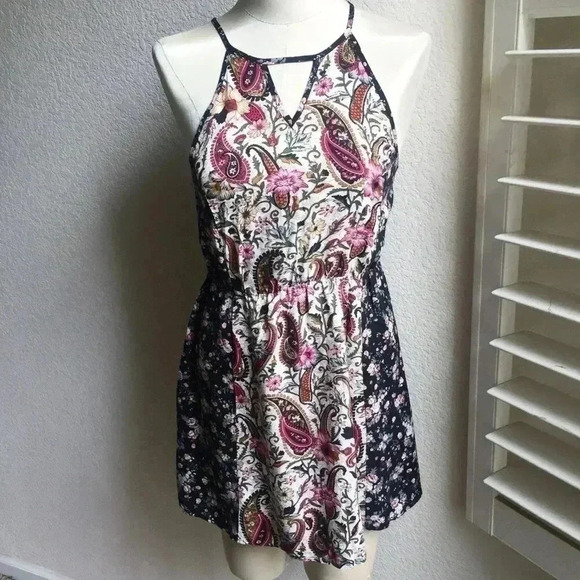 Modcloth Dresses & Skirts - ModCloth En Creme Paisley and Floral Dress